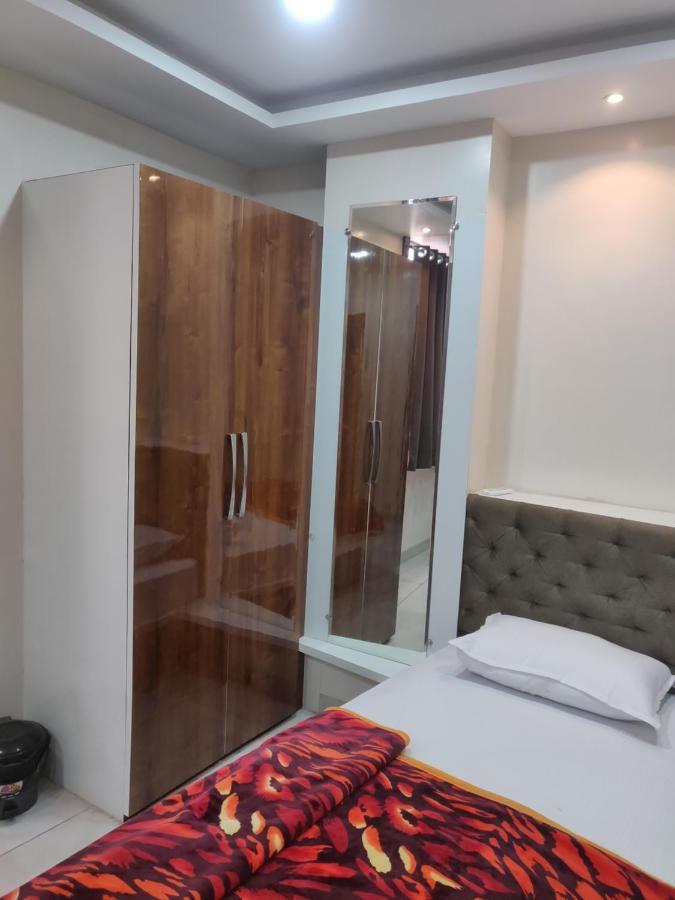 Hotel Rb Palace Indore Exterior foto