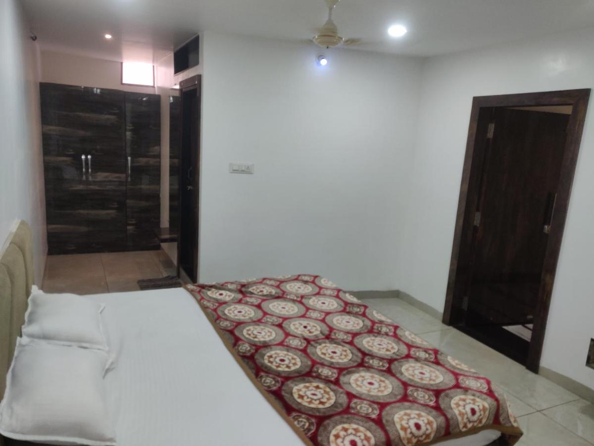 Hotel Rb Palace Indore Exterior foto